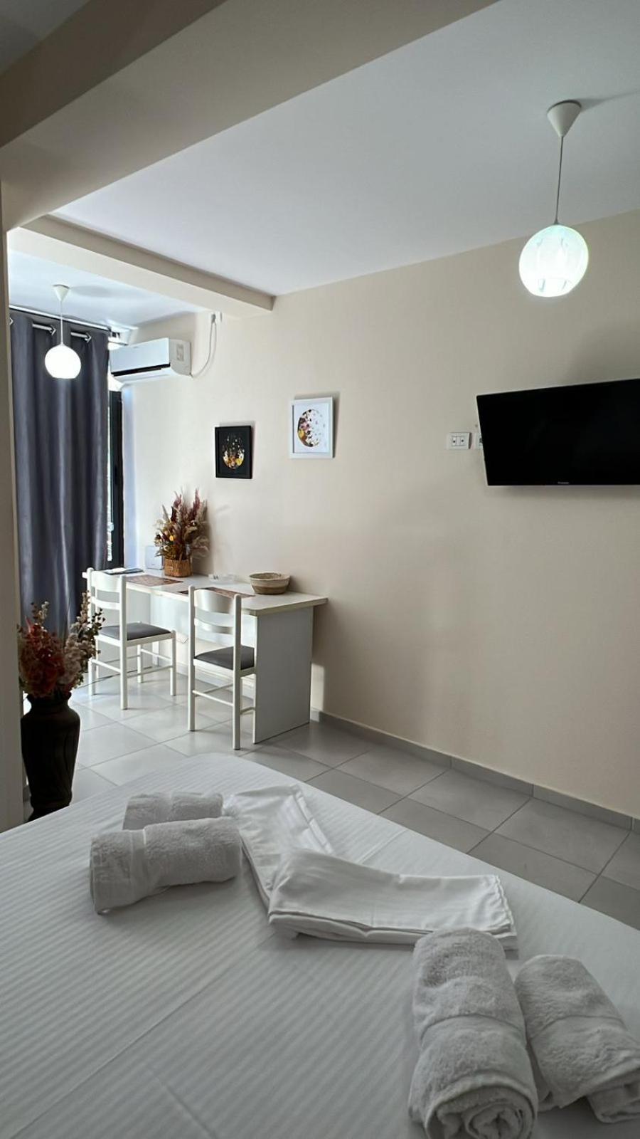 Urban Retreat Apartments Tirana Bagian luar foto
