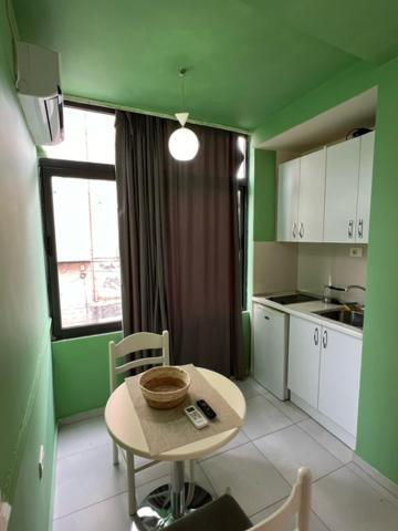 Urban Retreat Apartments Tirana Bagian luar foto
